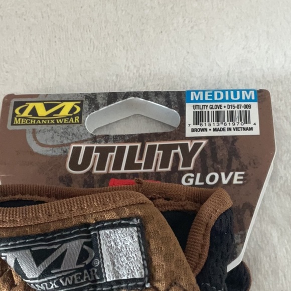 Durable Brown and Black Gloves with Textured Grip - Picture 2 of 2